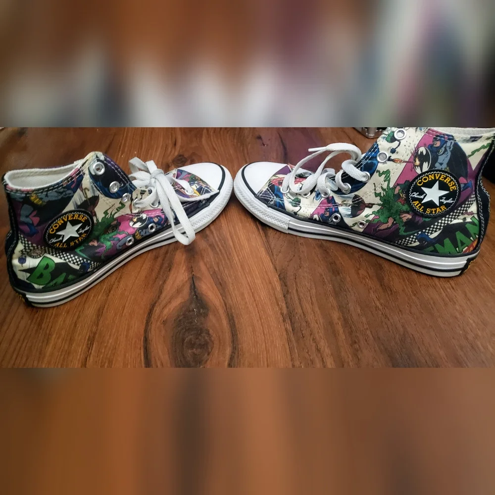 Chuck Taylor Batman Converse Youth Size 3